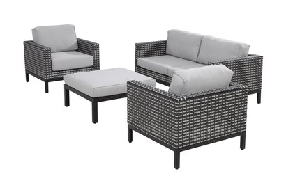Wicker loungesets