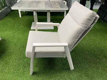 Loungestoel Ohio crema - gecoat aluminium frame - olefin kussens - verstelbare rug