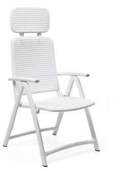 Nardi kunststof stoel Darsena met verstelbare rug voorzien van hoofdsteun in de kleur bianco wit