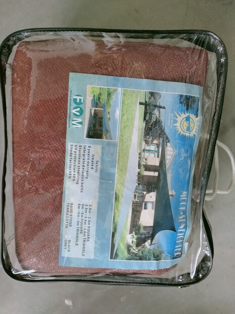 schaduwdoek driehoek 3.6x3.6 terra