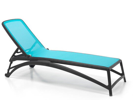 Ligbed Atlantico van Nardi wit rugleuning in 4 standen verstelbaar en stapelbaar kleur antraciet / celeste