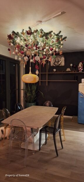 New York - Plafond kunstkerstboom - rond 100 cm - met Brandcertificaat - Ophangoog