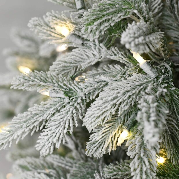 National Tree Company Andorra - Kunstkerstboom - 274 cm - Besneeuwd met LED